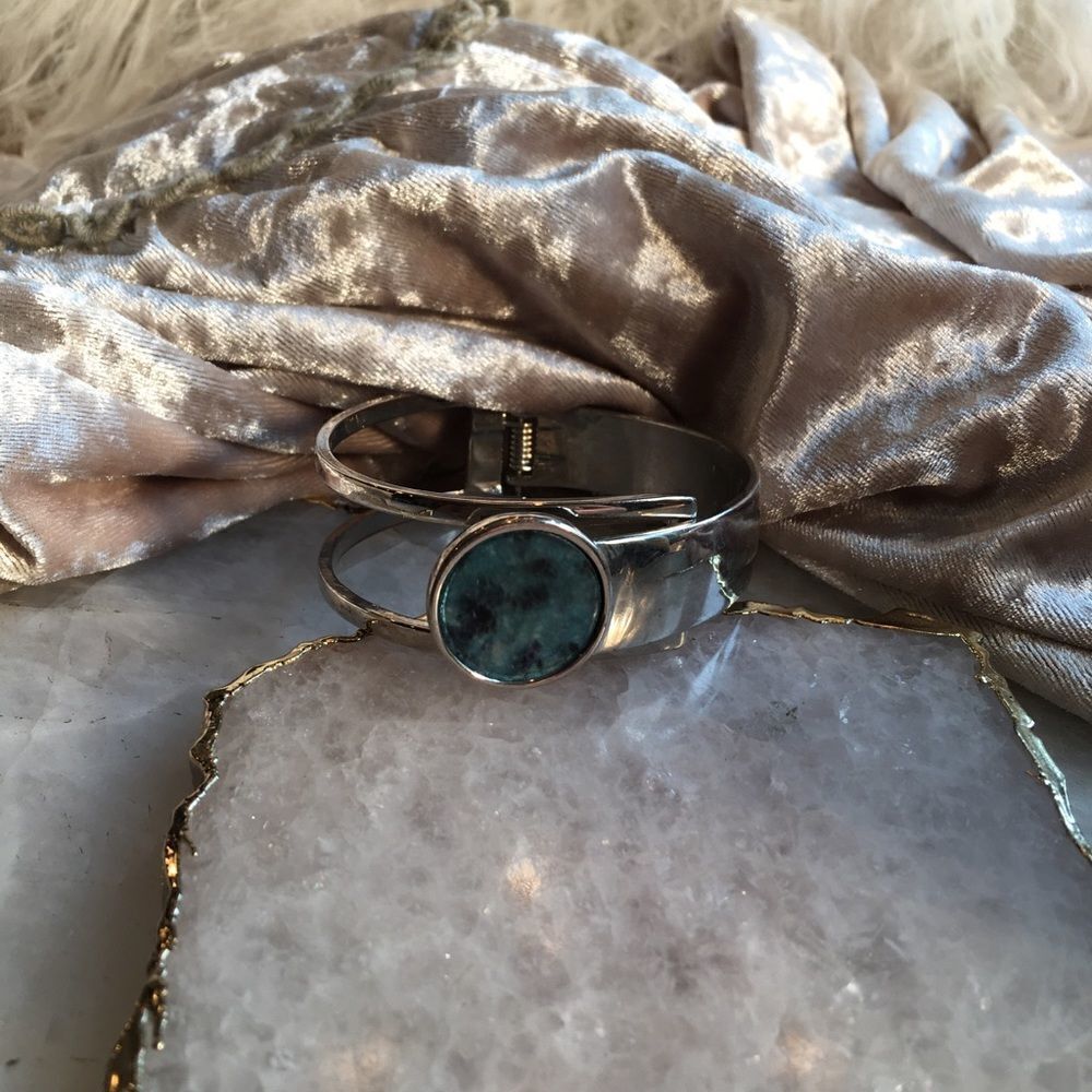KENNETH COLE Silver & Blue Bracelet! - Picture 11 of 16